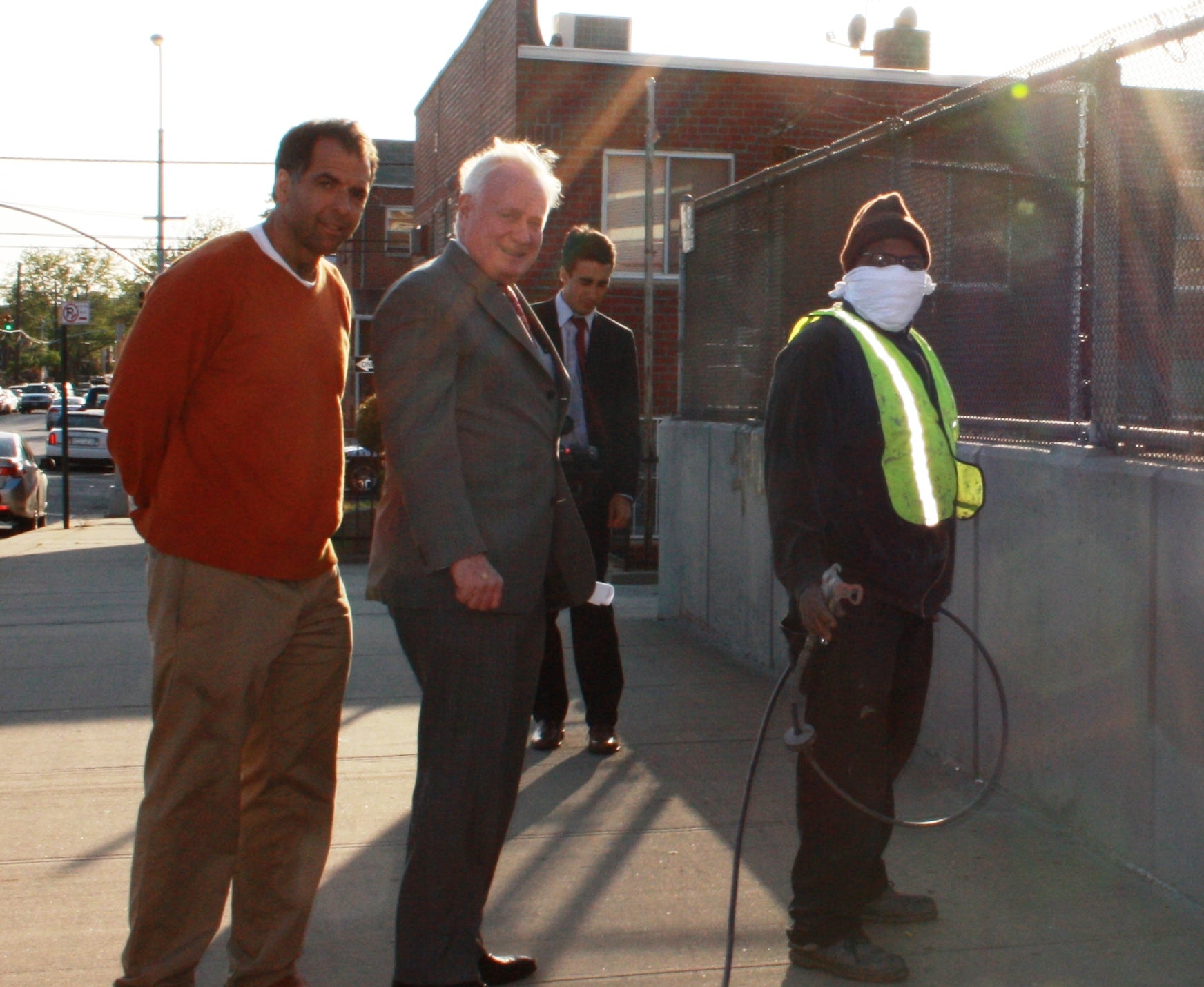 SENATOR GOLDEN KICKED OFF EFFORTS TO SOLVE COMMUNITY GRAFFITI PROBLEM